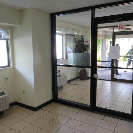 A2C Budget Hotel Atlanta Exterior photo
