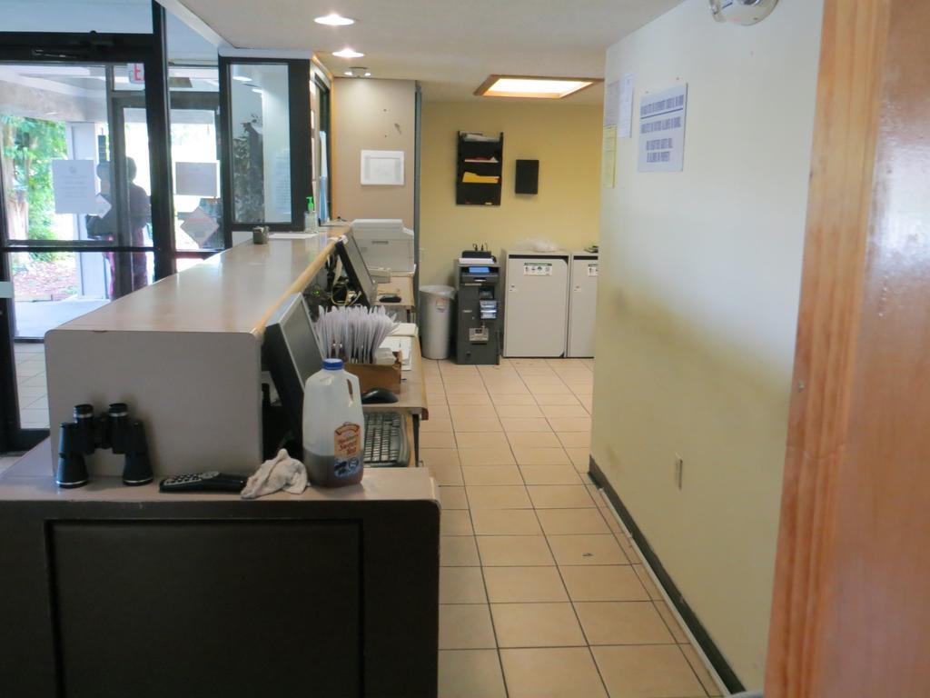 A2C Budget Hotel Atlanta Exterior photo
